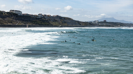 Surf &agrave; Biarritz sur la c&ocirc;te des Basques