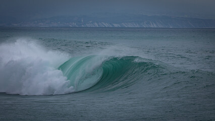 Vagues de la côte des Basques à Biarritz