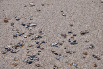 Steine im Sand
