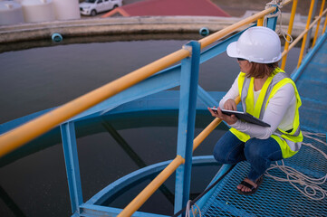 Environmental engineers work at wastewater treatment plants,Water supply engineering working at Water recycling plant for reuse,Check the amount of chlorine in the water to be within the criteria.