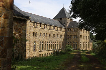 L'abbaye Saint Guénolé, village de Landevennec, département du Finistère, Bretagne, France