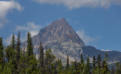 Obraz premium Canadian Rocky Mountain Peak