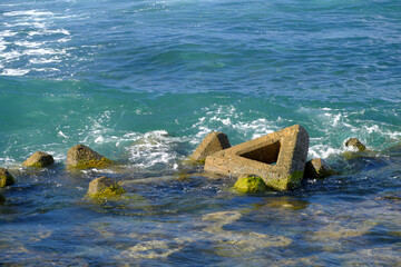 ２０２３年夏　京都府京丹後市　消波ブロック　海