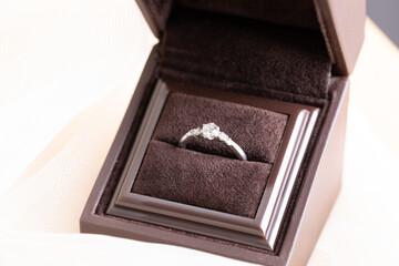 婚約指輪　engagement ring