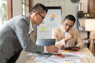Fototapeta premium Group asia business people of business people in the company's meeting room. 
