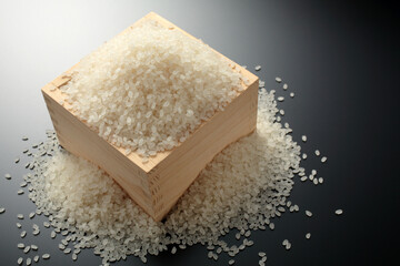 ますに入った米