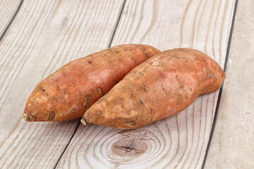 Sweet raw batat for cooking