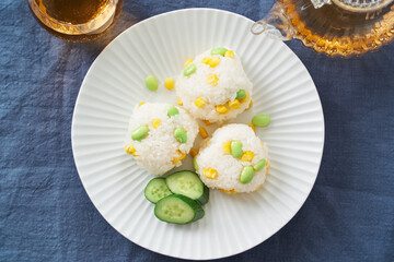 トウモロコシと枝豆のおにぎり