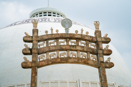 Deekshabhoomi, a Buddhist temple, It is an important Buddhist pilgrim place in India