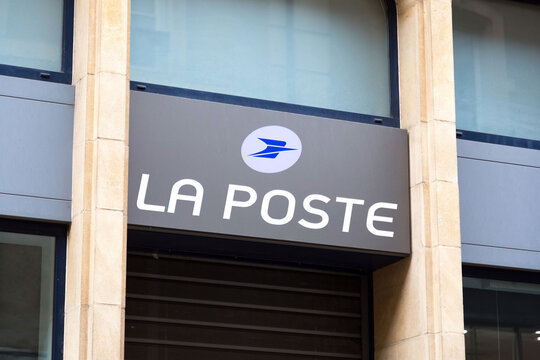 3,720 La Poste France Stock Photos, High-Res Pictures, and Images - Getty  Images