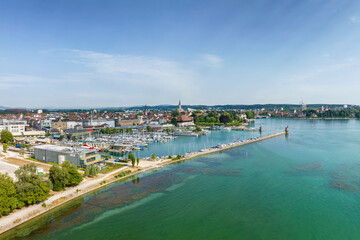 Fototapeta na wymiar Luftbild von der Stadt Konstanz und dem Hafen