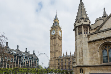 Fototapeta na wymiar view of downtown london