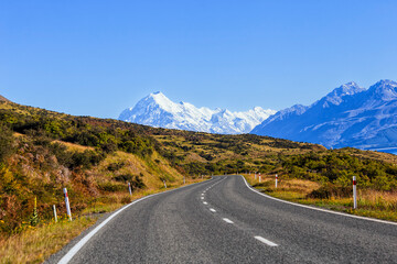 NZ Mt Cook hill highway peak