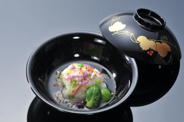 一品料理　和食　蓋物