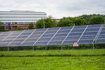 Paneles solares en la ciudad © César Salas