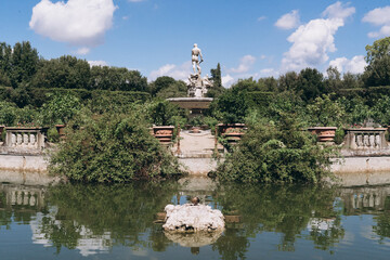Fototapeta na wymiar Sculptures at Fontano dell Oceano, in the Boboli Gardens, Florence