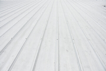 Metal roofing in commercial buildings