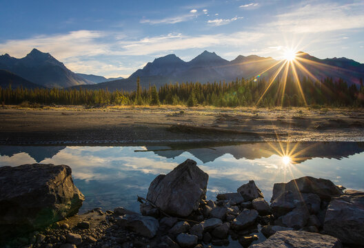 Mitchell Range and Kootenay River, Kootenay National Park, Briti