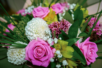 flowers bouquet arrange for decoration in home.