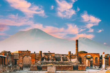 Pompeii, Italy. Temple Of Jupiter Or Capitolium Or Temple Of Capitoline Triad On Background Of...