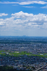 晴れた日の金華山展望台から見た岐阜県岐阜市の都市景観