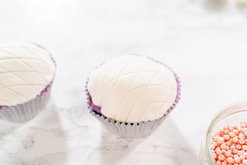 Creating Extravagant Cupcakes for Birthday Celebration