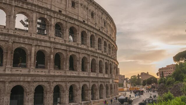 Rome Italy time lapse 4K, city skyline sunset timelapse at Rome Colosseum