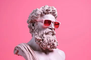 Papier Peint photo Magasin de musique Greek sculpture of the god Zeus wearing rose-colored glasses on a pink background. 