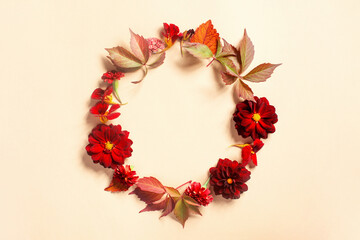 Wreath of autumn flowers, red floral composition - 640749429