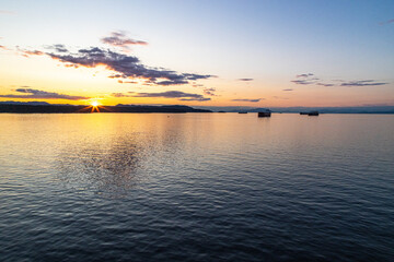 Fototapeta premium sunset over the sea