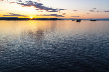 Naklejka premium sunset over the sea