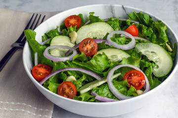 garden salad  top with garlic