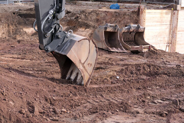 Baggerschaufel auf einer Baustelle