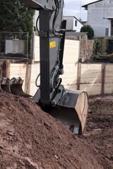 Baggerschaufel auf einer Baustelle