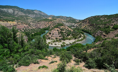 Fototapeta na wymiar Munzur Canyon in Tunceli, Turkey.