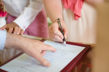 signature d'un acte de mariage