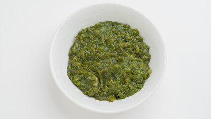 茹でて細かく刻んだ日本のメカブ