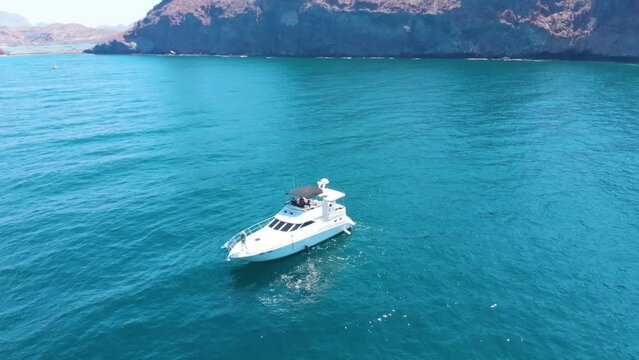 Toma de Drone a Yate en San Carlos, Sonora, M&eacute;xico.
Mar de Cortes. 