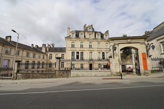 L'h&ocirc;tel de Limur, ancien h&ocirc;tel particulier, vue de l'ext&eacute;rieur, ville de Vannes, d&eacute;partement du Morbihan, Bretagne, France