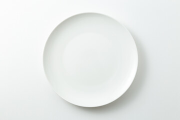 白背景に白い皿