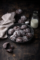 Chocolate crinkle cookies with cracked