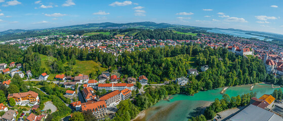 Ausblick über Füssen und Bad Faulenbach ins Alpenvorland und zum Forggensee