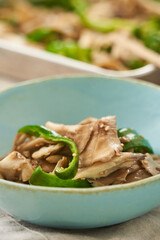 舞茸とピーマンの炒め物