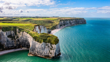 Fototapeta na wymiar Beautiful seaside landscape of cliffs on the Normandy coast in France, Etretat.