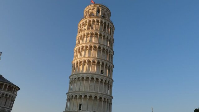 A beautiful view of the leaning tower of Pisa
