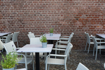 Street Restaurant Table, Empty Cafe Tables, Bar Terrace, Outdoor Restaurants, Outside Trattoria