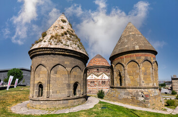 Fototapeta premium Uc kumbetler (three kumbets) historical tombs in Erzurum, Turkey