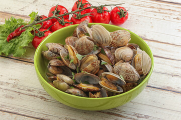 Vongole shellfish mollusc clem with butter