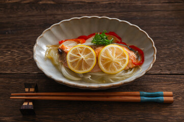 鮭のレンチンバターレモン蒸し