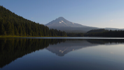 Mt Hood reflection on Trillium Lake in Oregon, USA